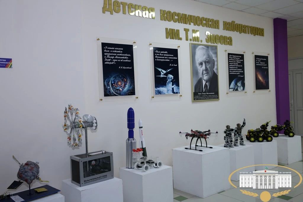 Другой точкой маршрута стала Детская академия творчества "Солнечный город" Министерства просвещения и науки КБР Другой точкой маршрута стала Детская академия творчества "Солнечный город" Министерства просвещения и науки КБР