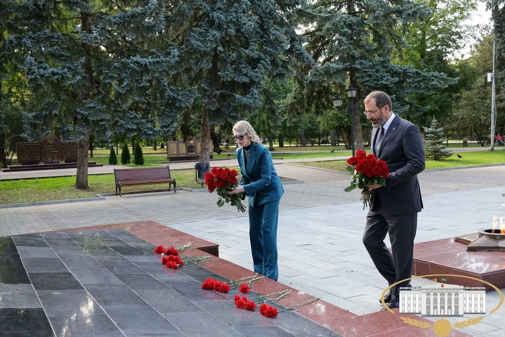 9 октября в нашей стране отмечается День разгрома советскими войсками немецко-фашистских войск в Битве за Кавказ 9 октября в нашей стране отмечается День разгрома советскими войсками немецко-фашистских войск в Битве за Кавказ