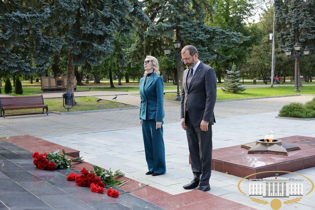 9 октября в нашей стране отмечается День разгрома советскими войсками немецко-фашистских войск в Битве за Кавказ 9 октября в нашей стране отмечается День разгрома советскими войсками немецко-фашистских войск в Битве за Кавказ