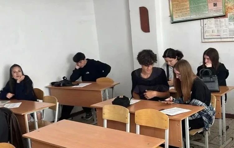 Сотрудники Отдела городского абонемента ГНБ КБР им. Т.К. Мальбахова провели исторический час памяти «На горячих рубежах Кавказа», приуроченный ко Дню освобождения Кавказа от немецко-фашистских захватчиков Сотрудники Отдела городского абонемента ГНБ КБР им. Т.К. Мальбахова провели исторический час памяти «На горячих рубежах Кавказа», приуроченный ко Дню освобождения Кавказа от немецко-фашистских захватчиков