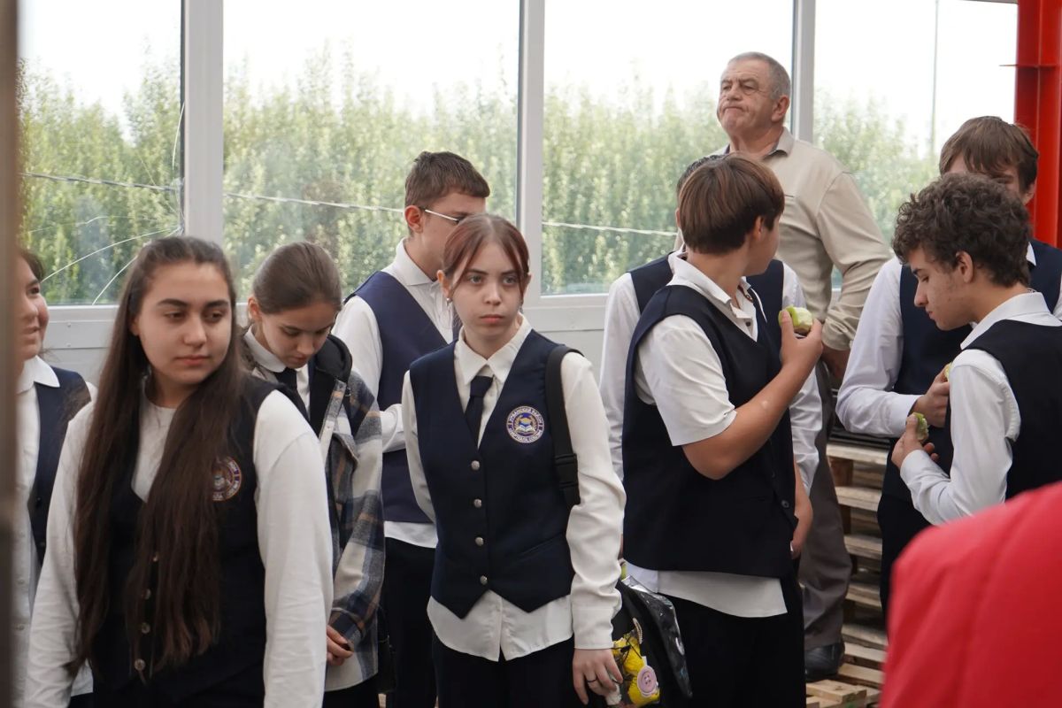 Школьники на производстве «Агро 07» Школьники на производстве «Агро 07»