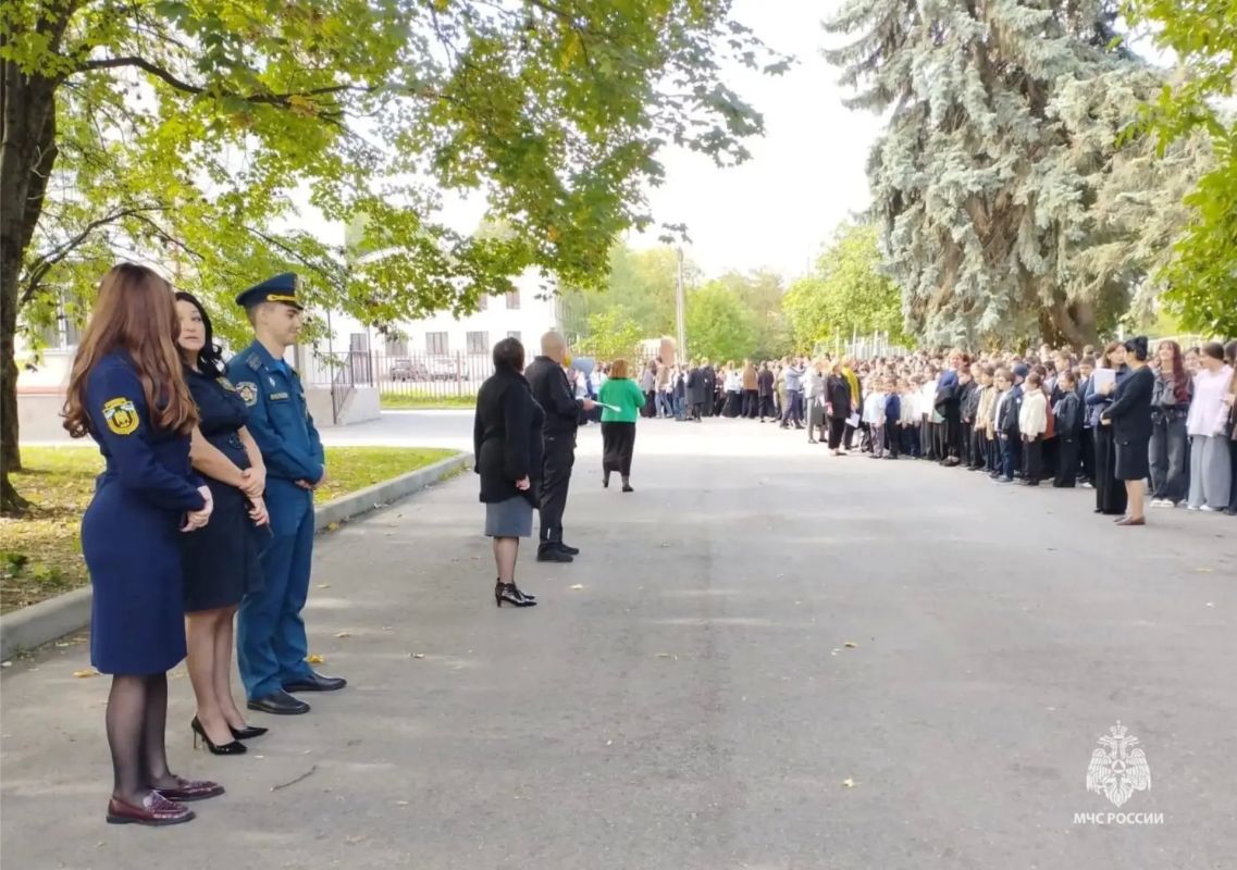 В гимназии №1 г. Нальчик прошел открытый урок по гражданской обороне В гимназии №1 г. Нальчик прошел открытый урок по гражданской обороне