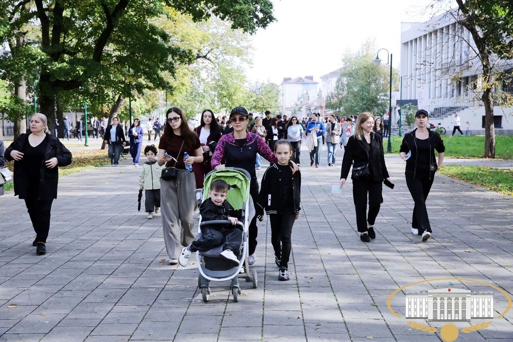 В Нальчике состоялось масштабное спортивное мероприятие «10 000 шагов к здоровому сердцу» В Нальчике состоялось масштабное спортивное мероприятие «10 000 шагов к здоровому сердцу»