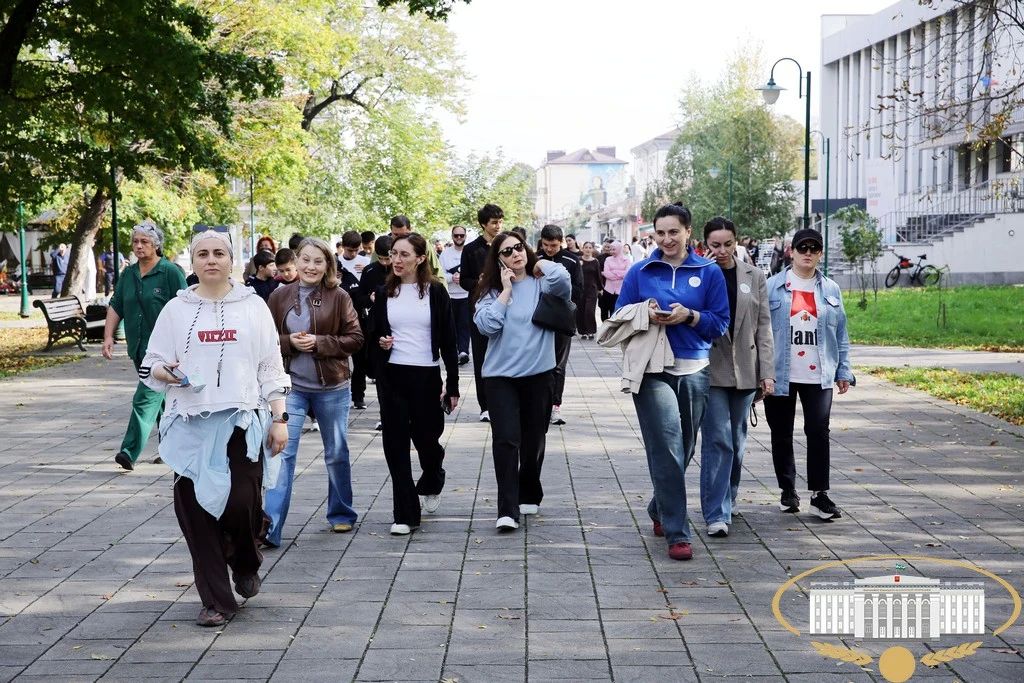 В Нальчике состоялось масштабное спортивное мероприятие «10 000 шагов к здоровому сердцу» В Нальчике состоялось масштабное спортивное мероприятие «10 000 шагов к здоровому сердцу»