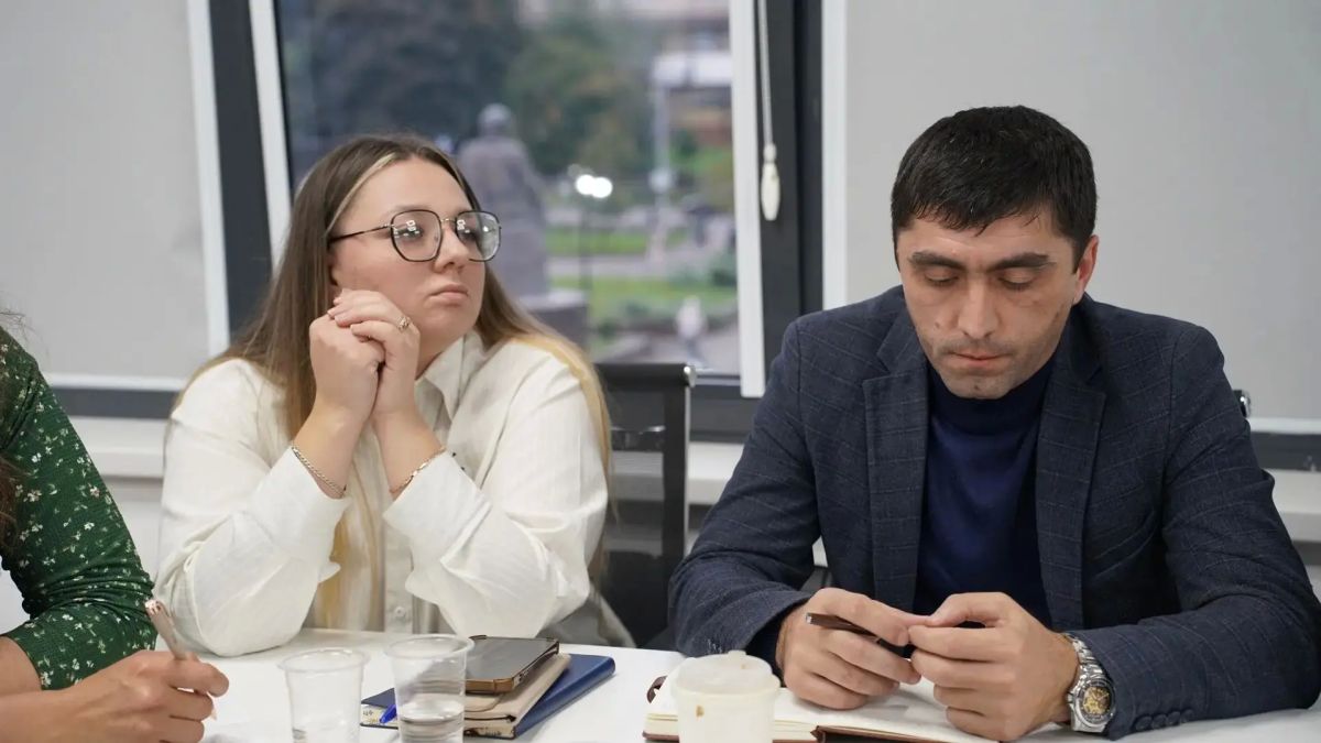 Накануне встретился со второй группой наставников, которые с начала года работают с детьми различных категорий в рамках нашего проекта "Я - наставник" Накануне встретился со второй группой наставников, которые с начала года работают с детьми различных категорий в рамках нашего проекта "Я - наставник"