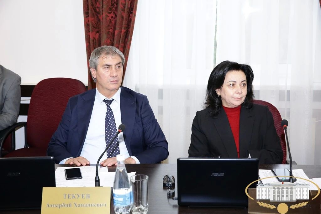 Под председательством руководителя Парламента КБР Татьяны Егоровой состоялось очередное заседание президиума законодательного органа, в ходе которого рассмотрено более двадцати вопросов Под председательством руководителя Парламента КБР Татьяны Егоровой состоялось очередное заседание президиума законодательного органа, в ходе которого рассмотрено более двадцати вопросов