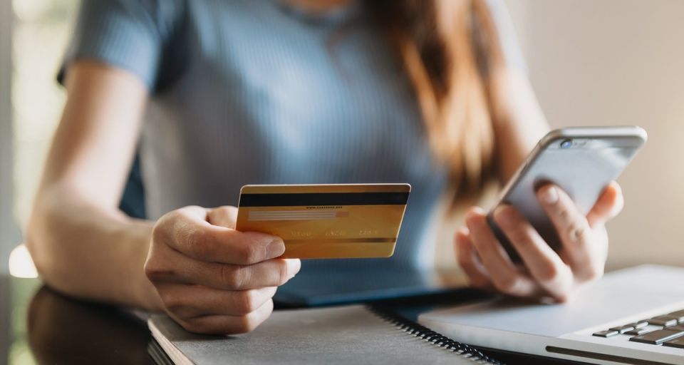 Новая реальность банковских переводов: заморозка операций на 10 дней