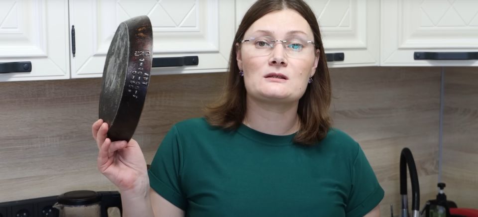 Проверенные методы очищения сковород от нагара без кипячения