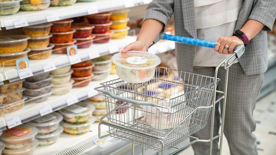 Микромаркеты становятся популярнее: рост продаж готовой еды на 17% в 2025 году