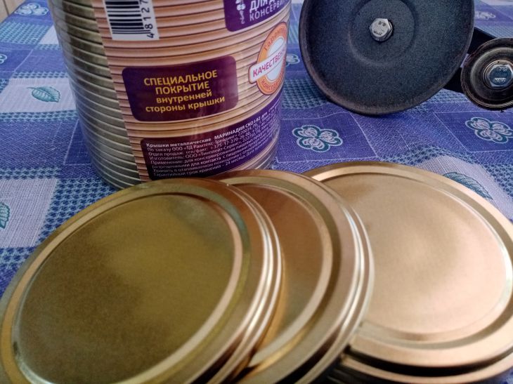 Старые крышки от банок — золото на вашей кухне: 7 неожиданных способов, о которых вы не догадывались
