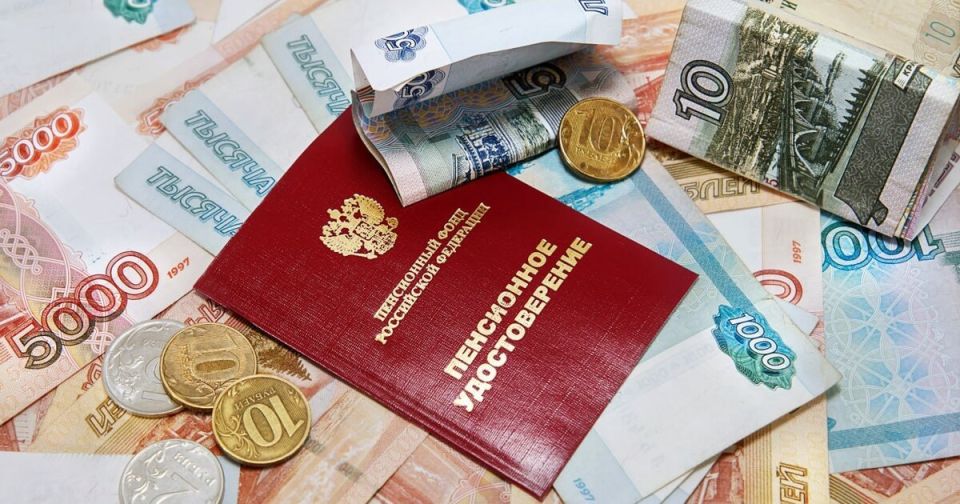 Пенсионное рассуждение о 100 тысячах рублей