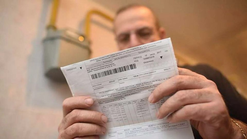 Как долговая яма по ЖКХ превращает жизнь в кошмар