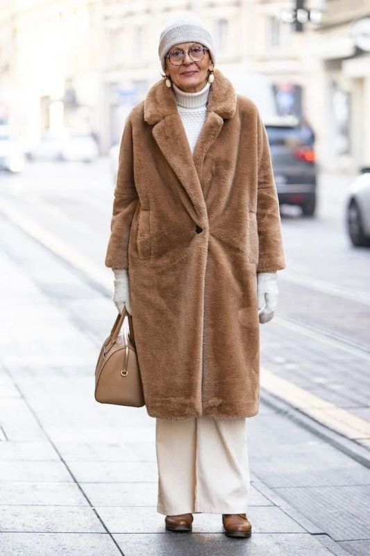 Зимний стиль для женщин 60+: как выглядеть модно и привлекательно
