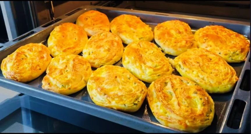 Выпечка с сыром: простой и вкусный рецепт на каждый день