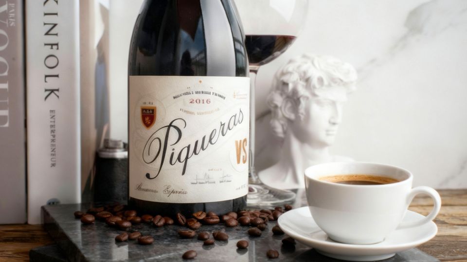 Кофейный ритуал: как утренний напиток согревает душу и связывает мир