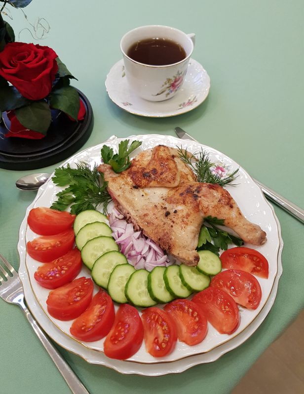 Цыплята табака: как приготовить это кулинарное наслаждение дома