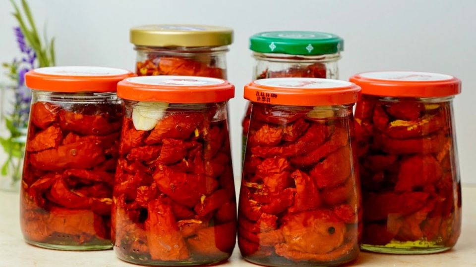 Вяленые помидоры на зиму: секреты идеальной заготовки