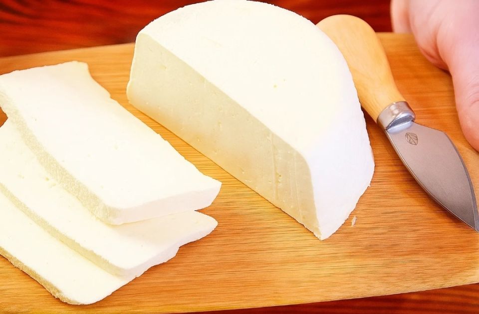 Простой рецепт домашнего сыра за 10 минут